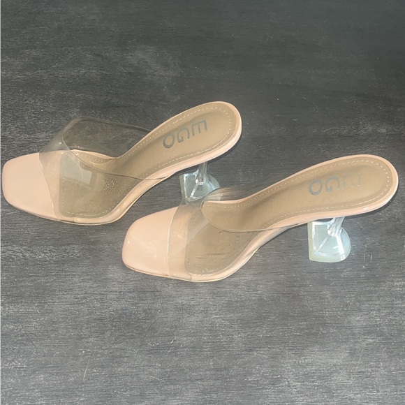 Nude heels - Picture 3 of 4